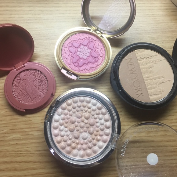 BUNDLE! All about blushes highlighter and bronzer - Picture 1 of 1