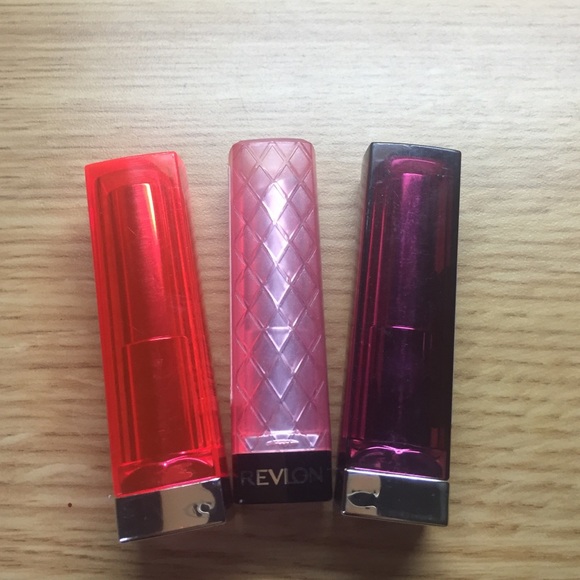 BUNDLE! Drug store lipsticks