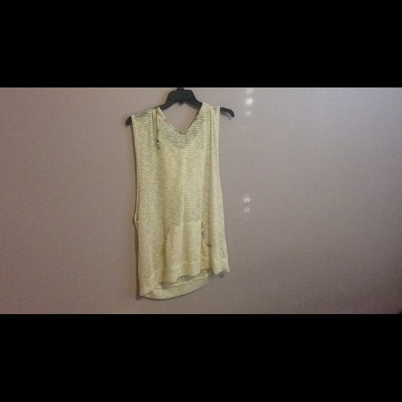 sleeveless floral hoodie shirt - Picture 1 of 4