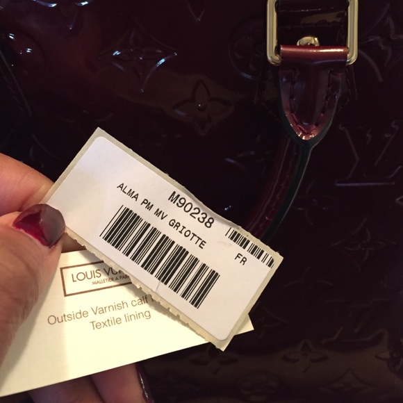 LV Monogram Alma PM Griotte - Picture 4 of 4