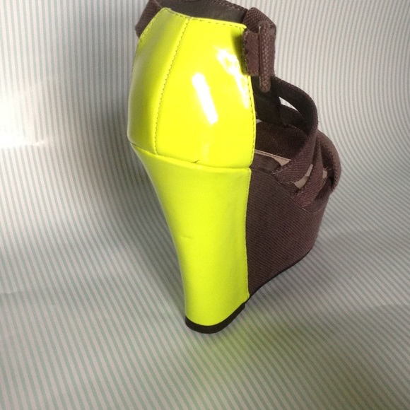 Qupid neon color block wedges - Picture 4 of 4