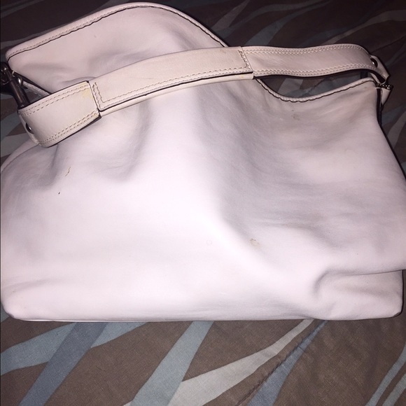 π Authentic Coach Shoulder Bag π - Picture 4 of 5