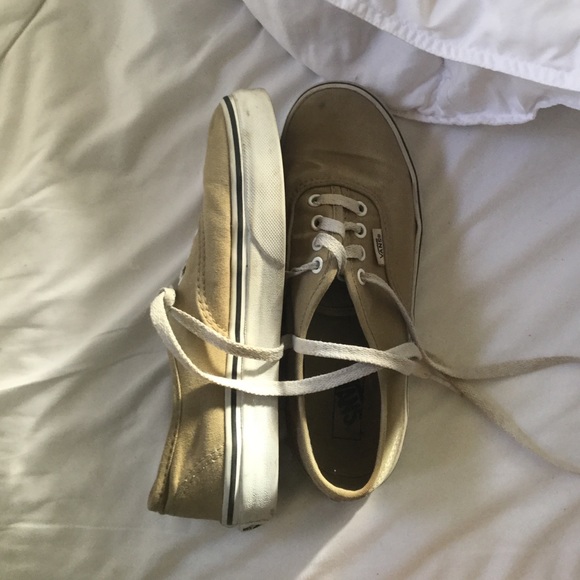 Vans - Picture 2 of 3