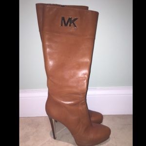 Michael Kors Tan size 8 boots