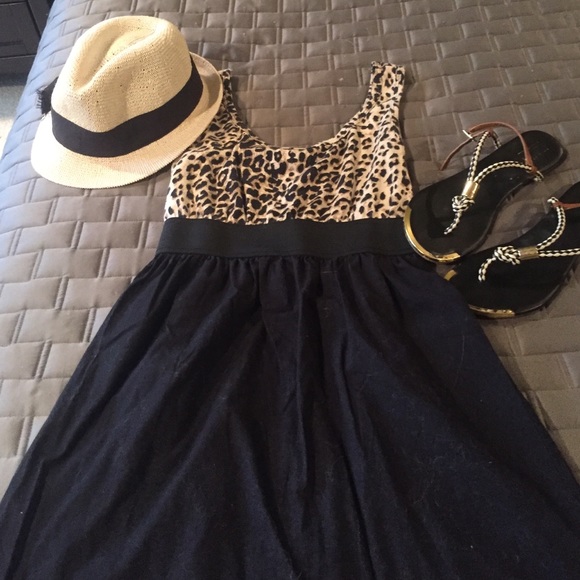 Sleeveless Cheetah and black dress