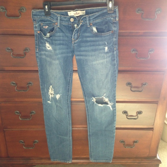 Hollister ripped skinny jeans