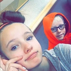 Meet your Posher, Abby