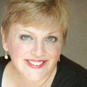 Meet your Posher, Carolyn