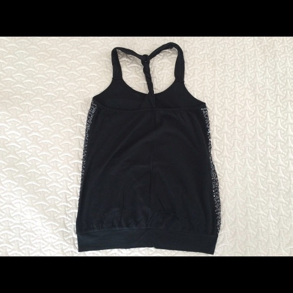 🆕 Express Sequin T-Back Top - Picture 3 of 4