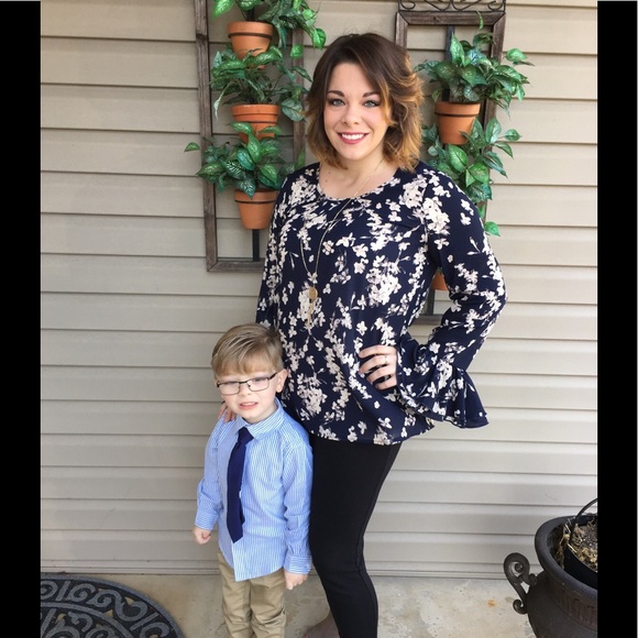 Meet your Posher, Cassie - Picture 3 of 4