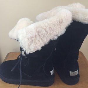 UGG Black high lace up, all fur,  size 8 Boots