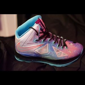 nike lebron 10 platinum sneakers