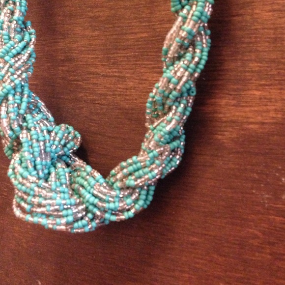 Turquoise Beaded Necklace - Picture 3 of 3