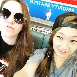 Meet your Posher, Elizabeth