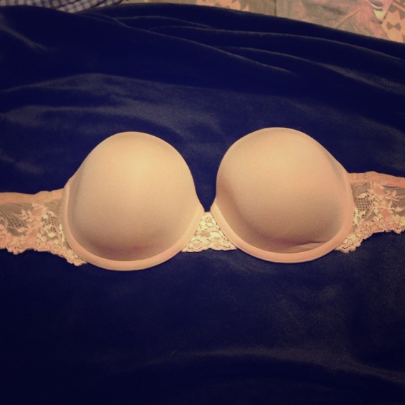 Strapless nude bra