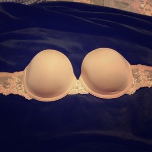 Strapless nude bra
