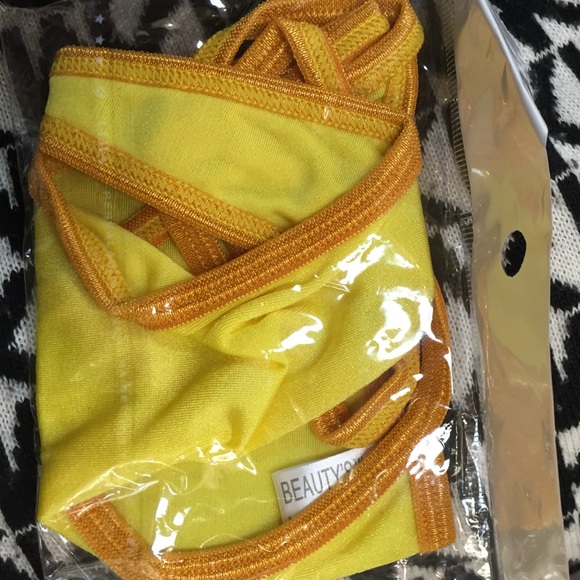 🎉 Y-Back Thong 🎉 - Picture 4 of 4