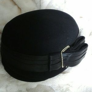 Vintage black hat classic