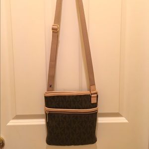 Authentic Michael Kors Cross Body Purse