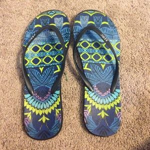Aeropostale printed sandals