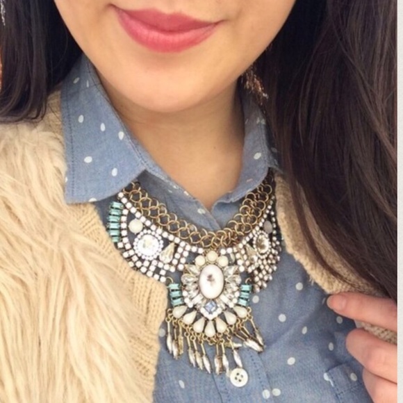 T&J Crystal Sunray Necklace - Picture 3 of 4