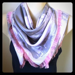 Auth Louis Vuitton Arty Flower Square Scarf