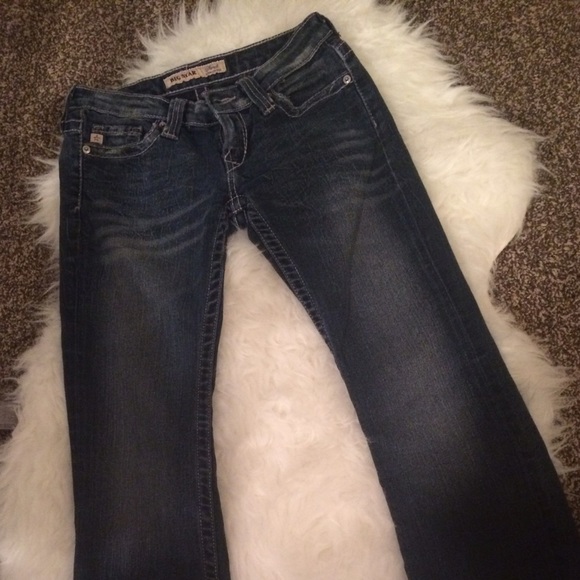 LIKE NEW Big Star Buckle jeans - Picture 2 of 3