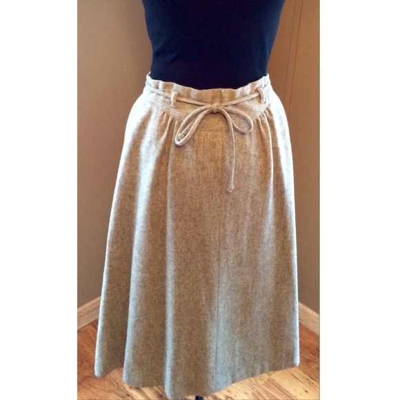 Vintage Dresses & Skirts - GONE 4/11 Vintage WOW Gray Wool Skirt