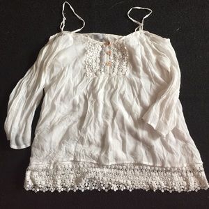 Flowy off-shoulder white top from TOBI, size S