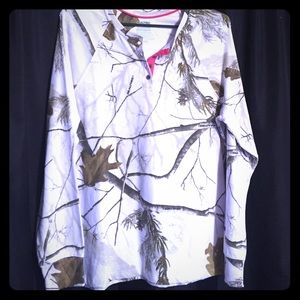 Snow camo long sleeve tee