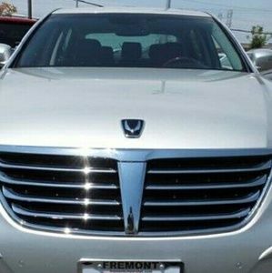 Meet your Posher, Mayra