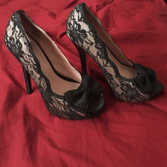 Size 8 diva lounge heels - Picture 2 of 3