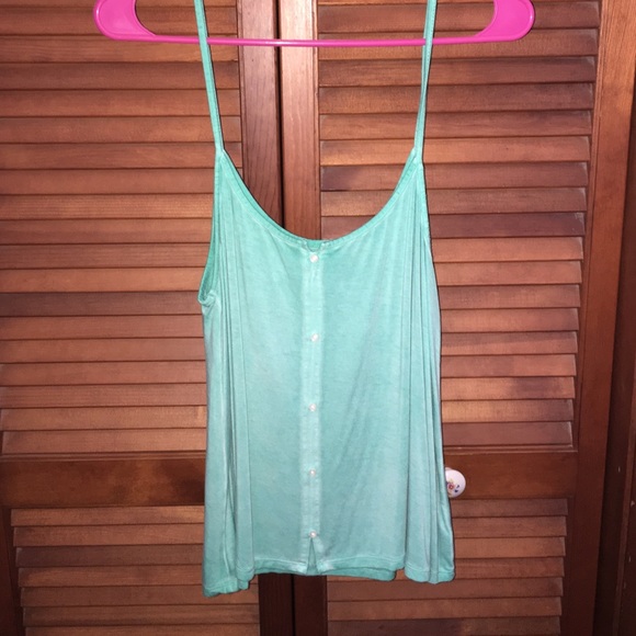 AEO tank 🎀