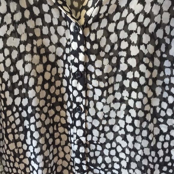 Short sleeve blouse - Picture 2 of 3