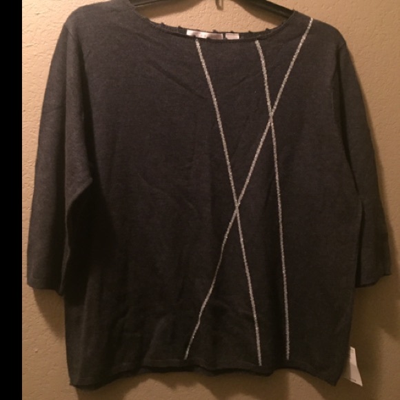 Top, Sweater, long sleeves, new w/ tag. - Picture 1 of 4