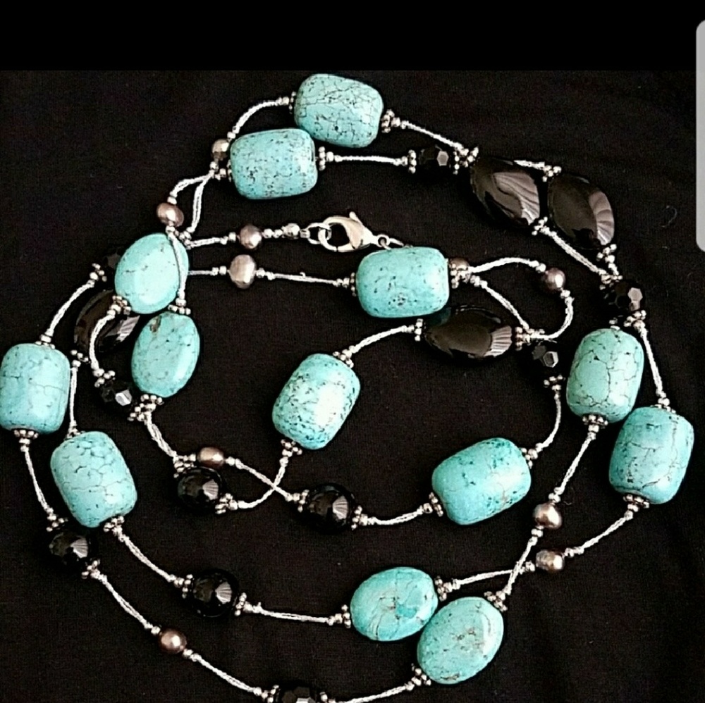 Turquoise and glass beads 36 inch necklace