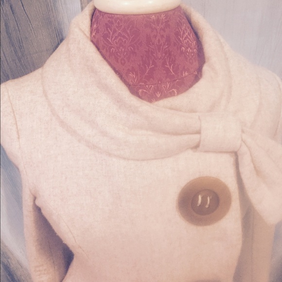 Tan jacket - Picture 3 of 3