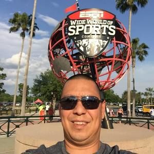 Meet your Posher, Luis