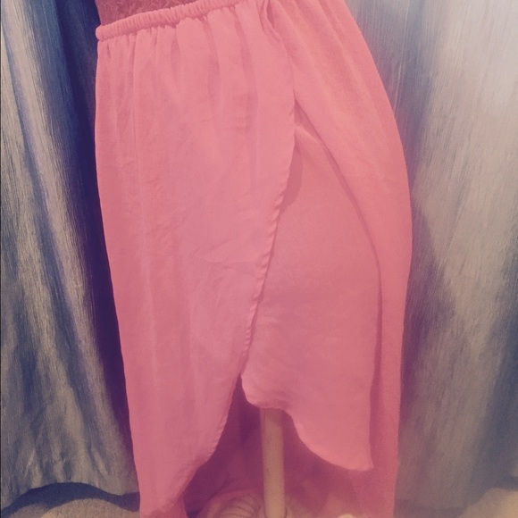 Pink skirt - Picture 3 of 3