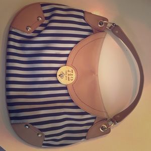Henri Bendel Purse