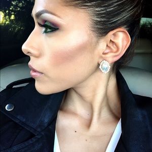 Meet your Posher, Bertha