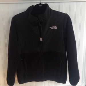 Girls North Face Denali jacket