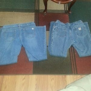 2 pair of carhartts