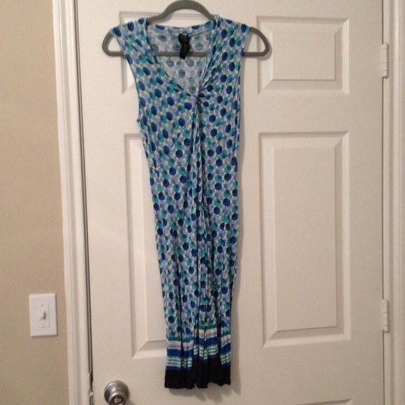 Cute dress!