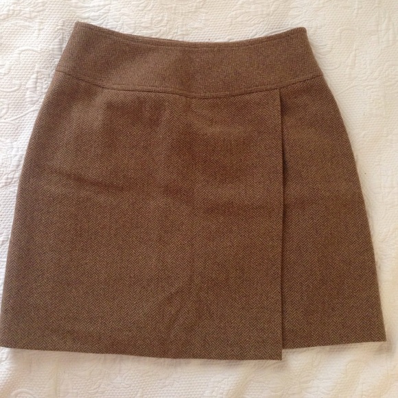 Ann Taylor brown/camel tweed mini skirt