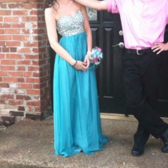 Blue Coya Collection prom dress - Picture 2 of 4