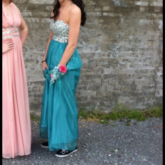 Blue Coya Collection prom dress - Picture 3 of 4