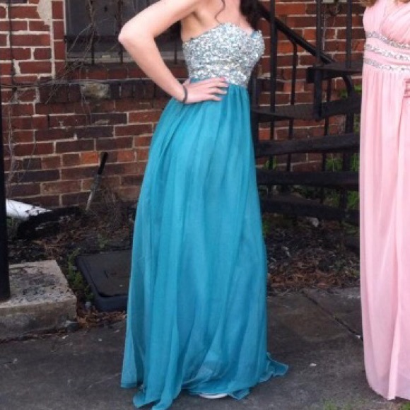 Blue Coya Collection prom dress - Picture 4 of 4