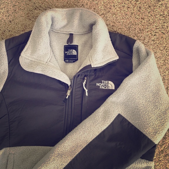 The North Face Jackets & Blazers - North Face Denali jacket