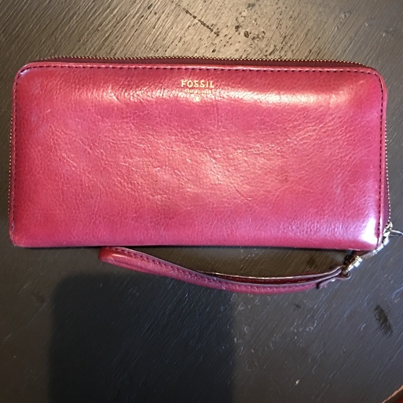 Fossil Handbags - Fossil wallet/wristlet!